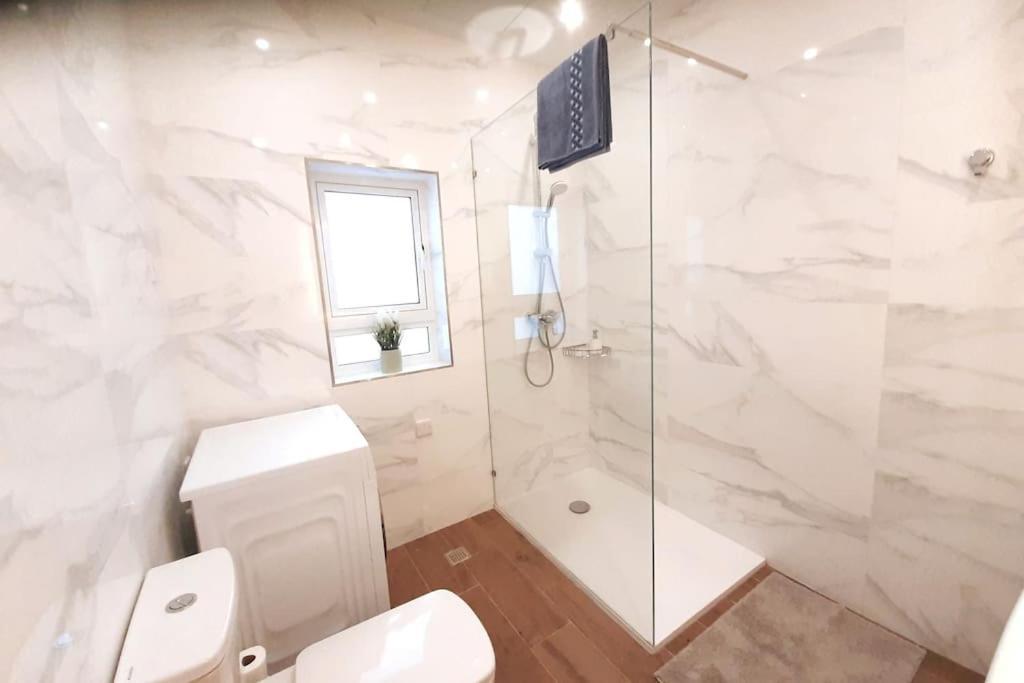 New Seafront Apartment - Spectacular Views St. Paul's Bay Exteriér fotografie