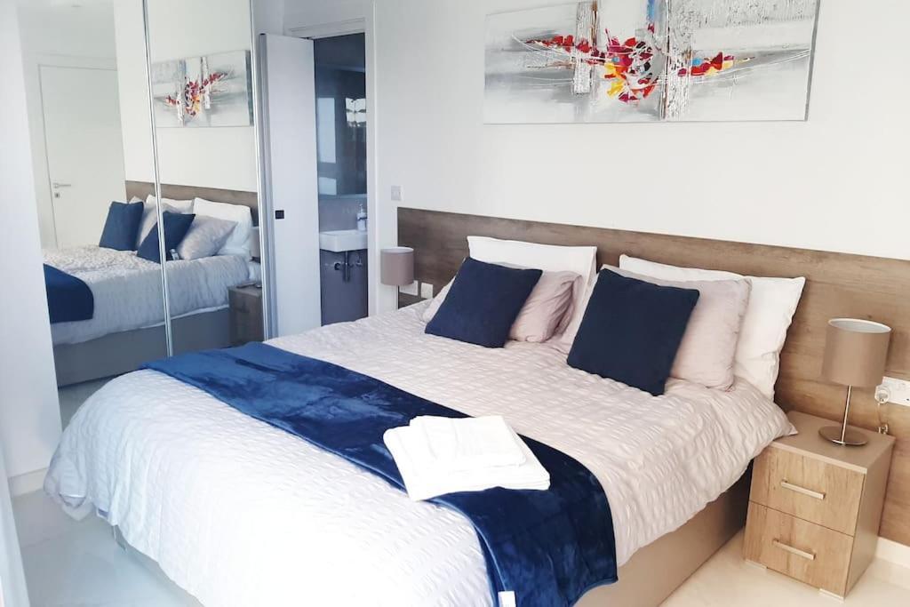 New Seafront Apartment - Spectacular Views St. Paul's Bay Exteriér fotografie